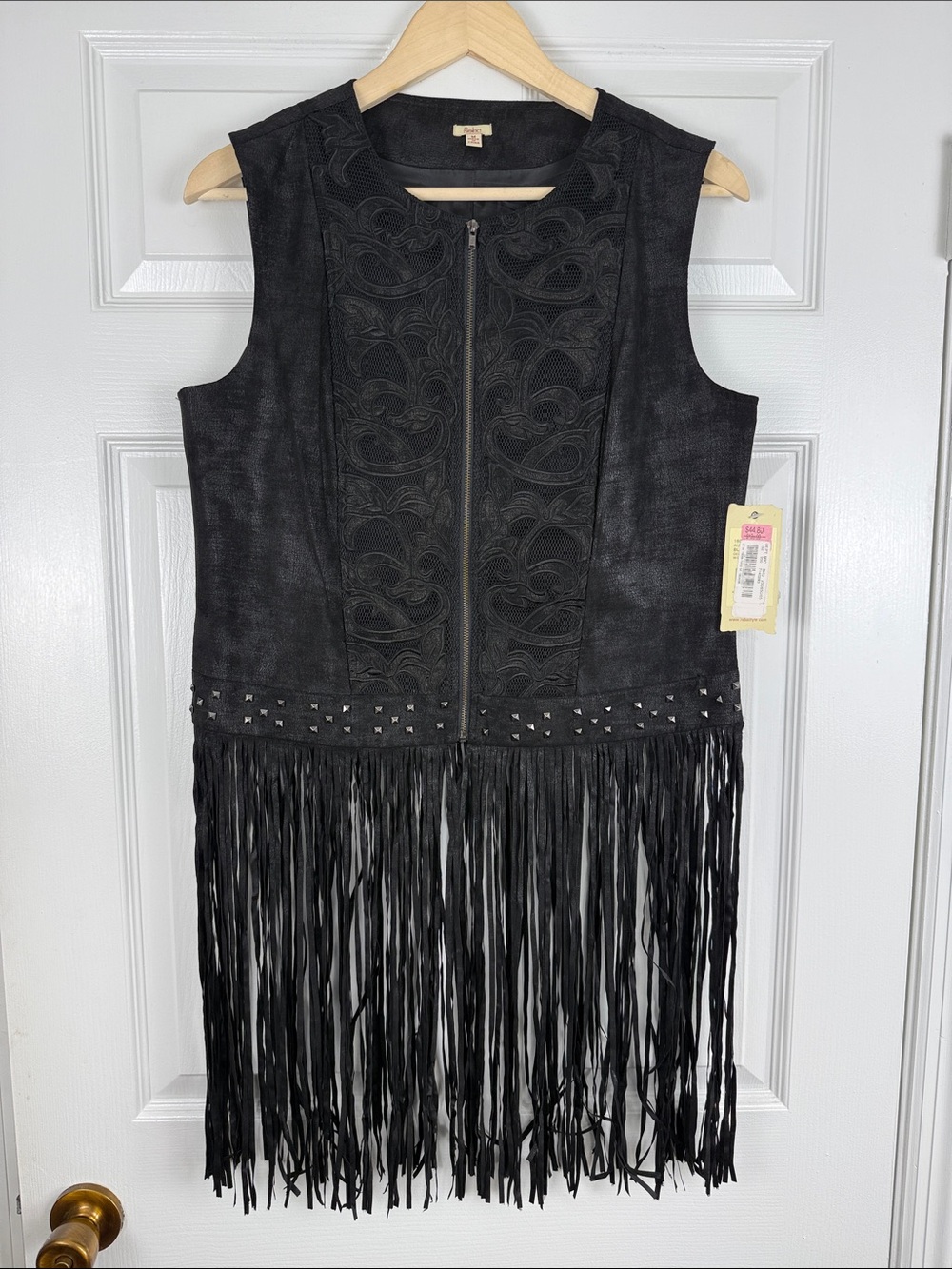 NWT Reba Black Embossed Studded Fringe Swing Western Cowgirl Vest Medium - Picture 2 of 8
